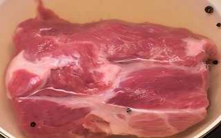 Популярные рецепты домашней ветчины из свинины