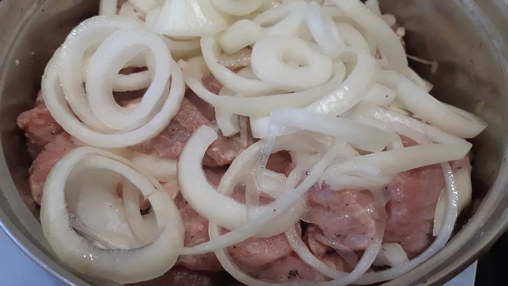 Грудка под луком