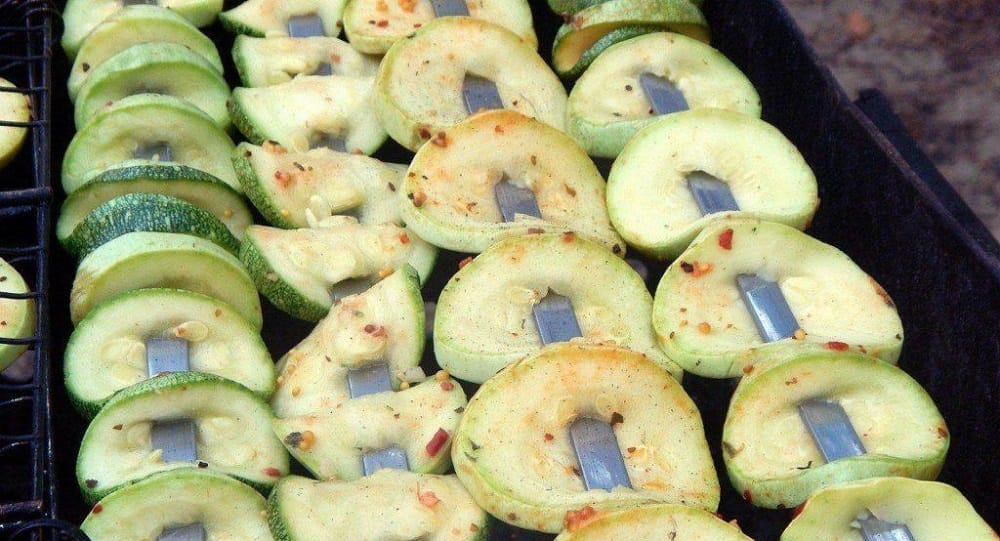 Кабачки на шампурах