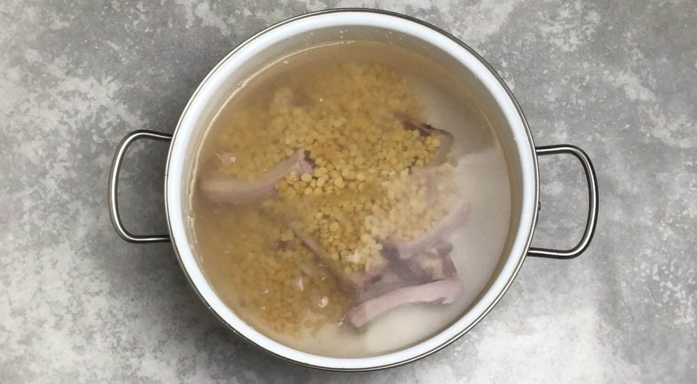 Горох с рёбрышками
