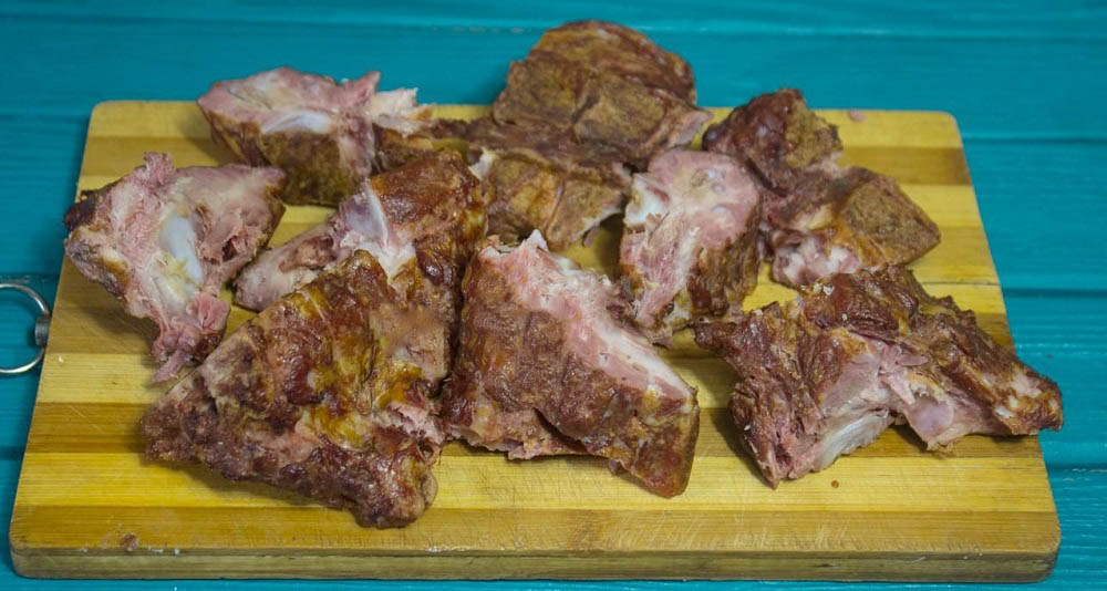 Куски свиных рёбер