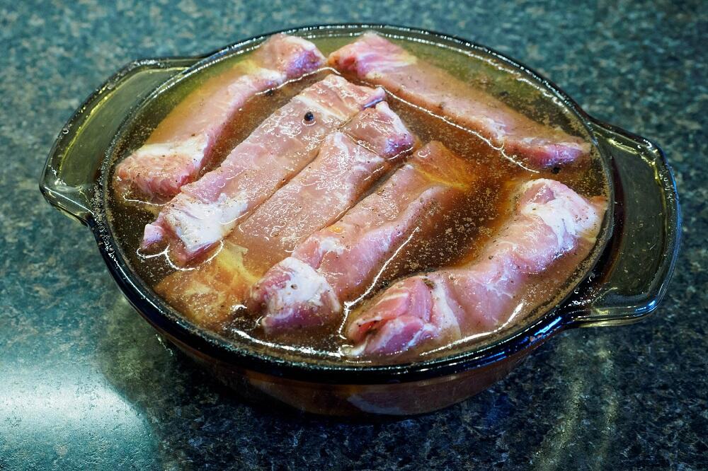 Кусочки мяса в рассоле