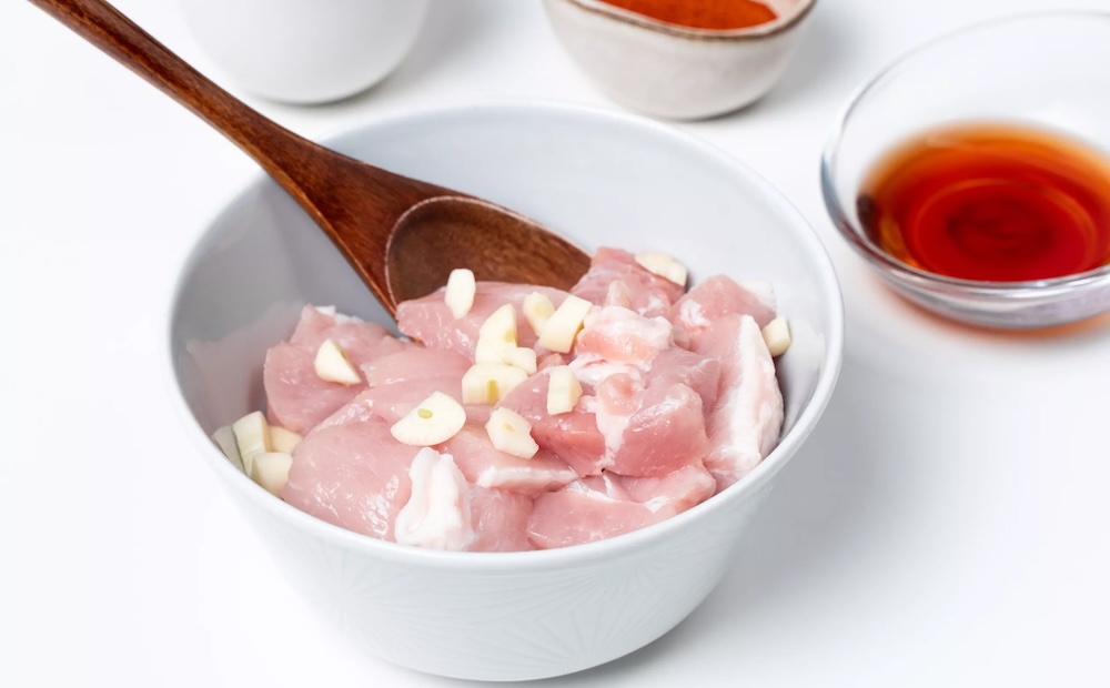 Мясо и чеснок