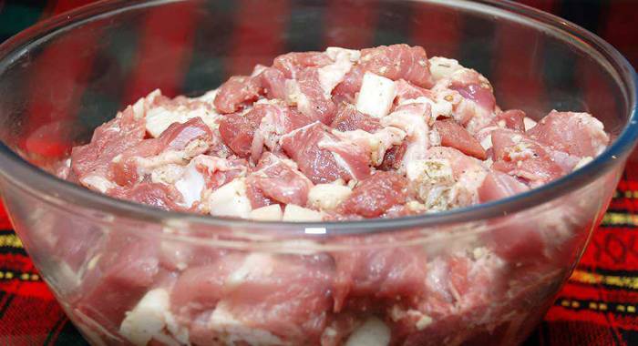Мясо, сало и коньяк