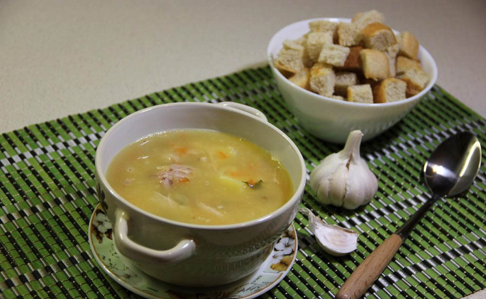 Суп с курицей и рёбрышками